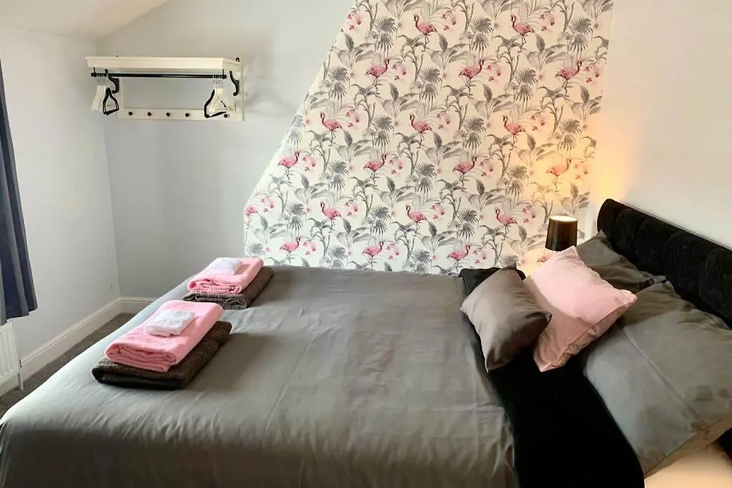 Vila Durham House - Fantastic Location And Great Price In Scarborough